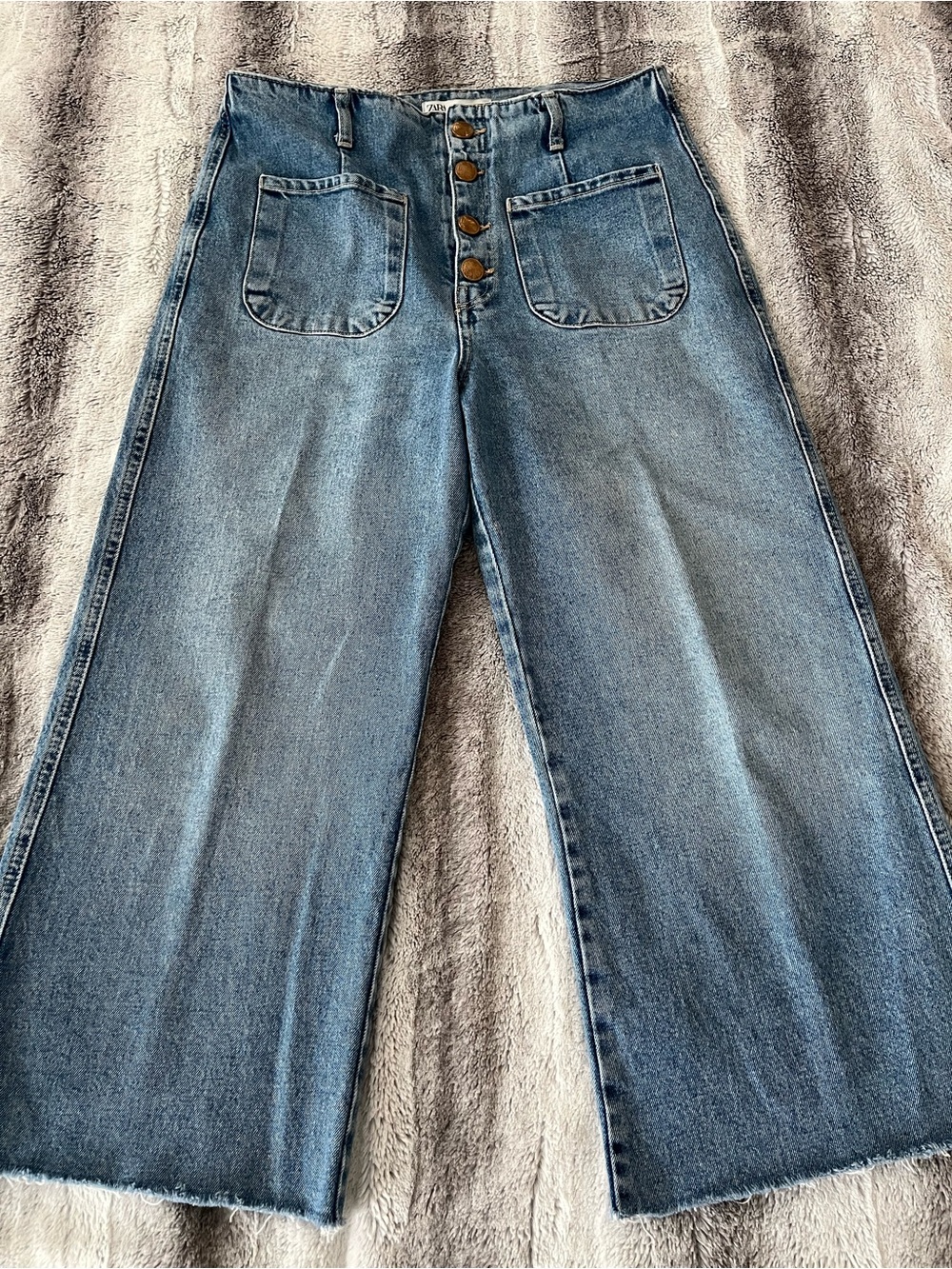 Zara Light Blue High-Waist Wide Leg Jeans with Front Patch Pockets